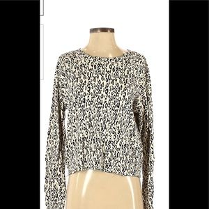 Splendid cheetah print long sleeves tee. Size M